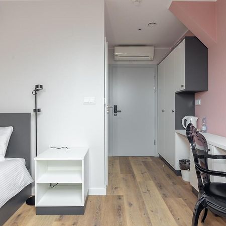 Ae Hostel Nowy Swiat Warszawa Exteriör bild