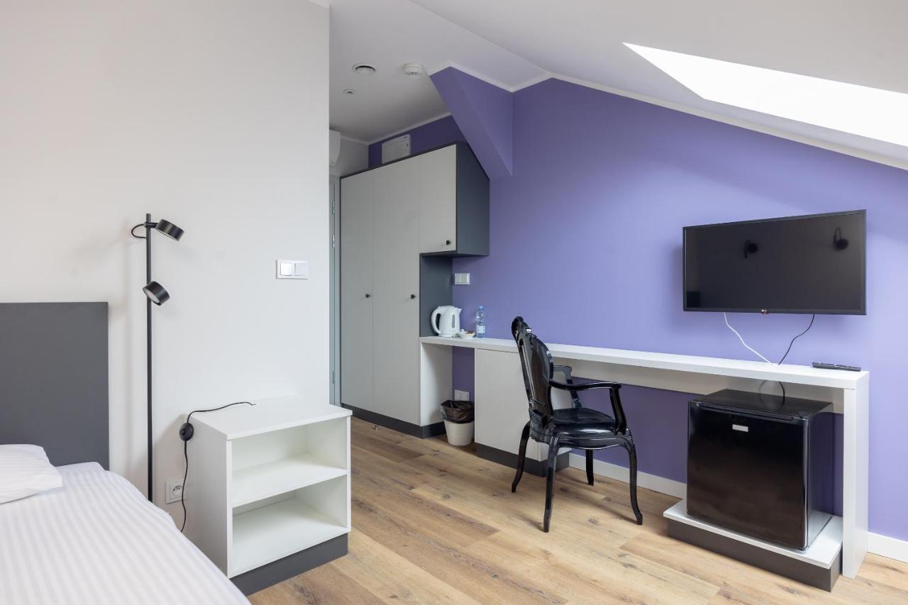 Ae Hostel Nowy Swiat Warszawa Exteriör bild